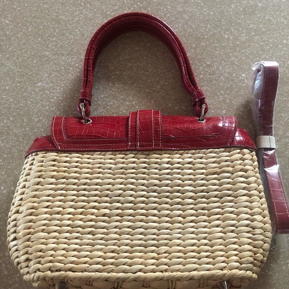 Brighton straw handbag with shoulder strap. Red leather. Excellent condition. - Picture 3 of 7